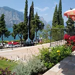 Hotel Oasi