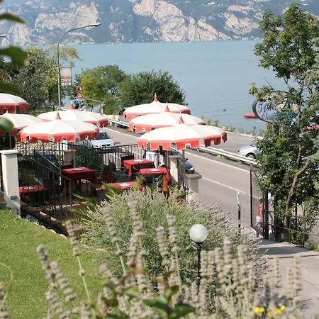 Hotel Oasi