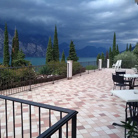 Oasi 3* Malcesine